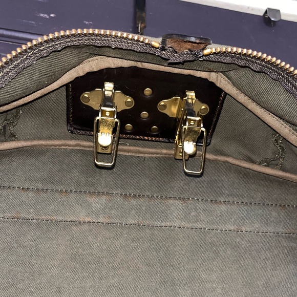 Filson Rugged Garment Bag - Picture 6 of 11